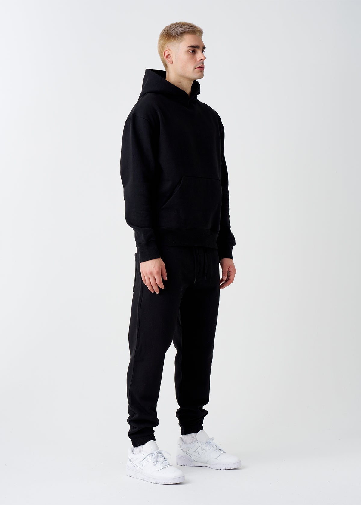 Black Heavyweight Fleece Sweatsuit – NoveaTerra